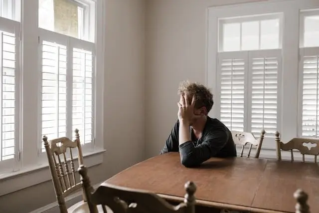 How to Handle Emotional Crisis When You Feel You Can't?